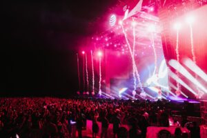 at&t_playoff_playlist_live_2026_SAM750_stageline